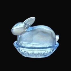 Vintage LE Smith Blue Bunny on Nest 2 Piece Glass Dish